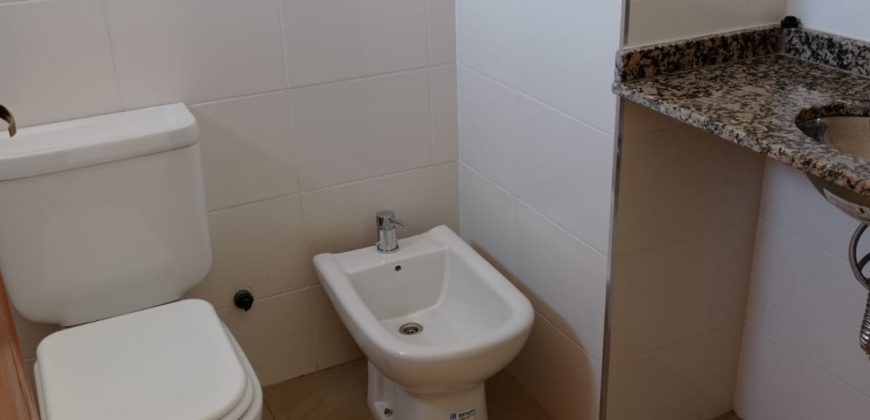 Amplio monoambiente amoblado
