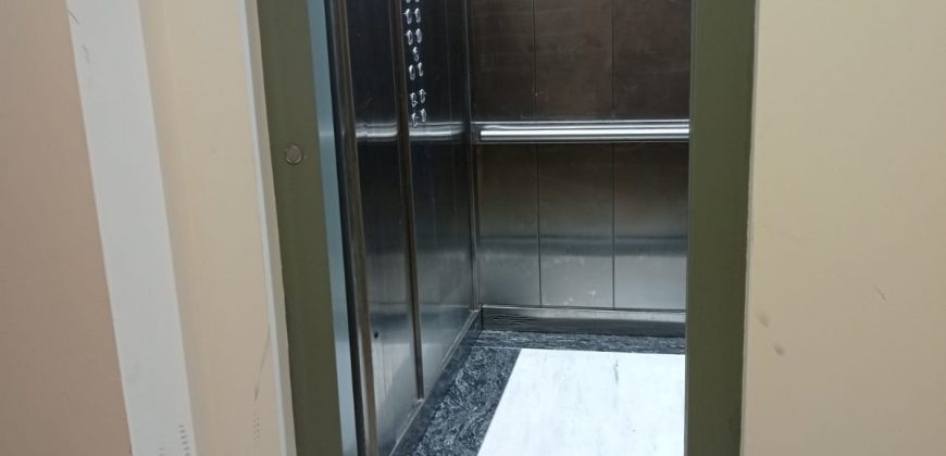 Amplio monoambiente amoblado