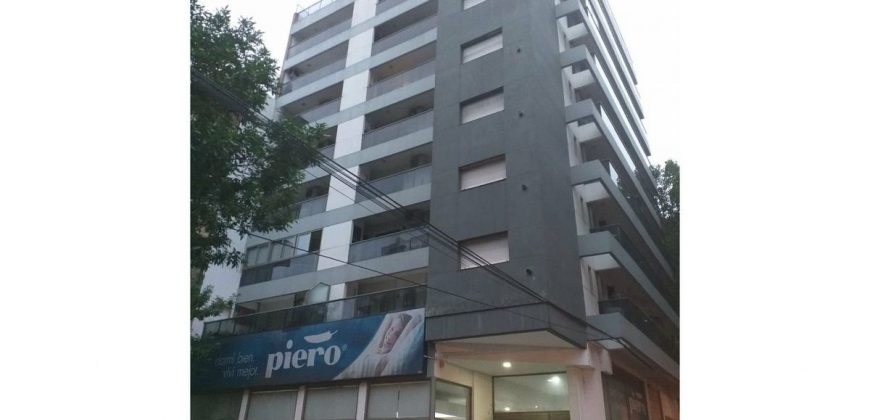 Departamento en Pichincha con parrillero