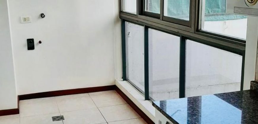 Departamento en Pichincha con parrillero
