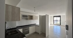 Departamento a estrenar + cochera sobre Av. Pellegrini
