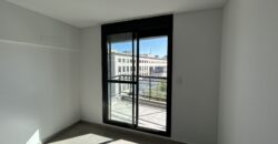 Departamento a estrenar + cochera sobre Av. Pellegrini