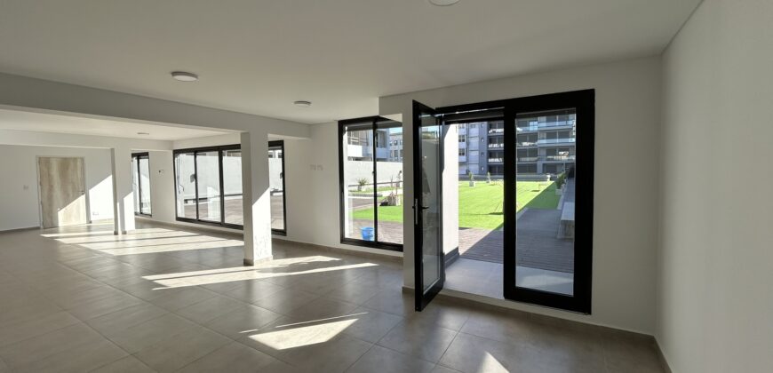 Departamento a estrenar + cochera sobre Av. Pellegrini