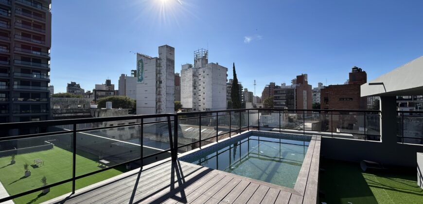 Departamento a estrenar + cochera sobre Av. Pellegrini