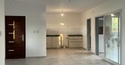 Casa a estrenar con piscina en Roldán
