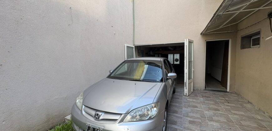 Casa en Abasto, PB + PA + Local