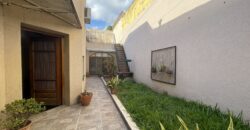 Casa en Abasto, PB + PA + Local