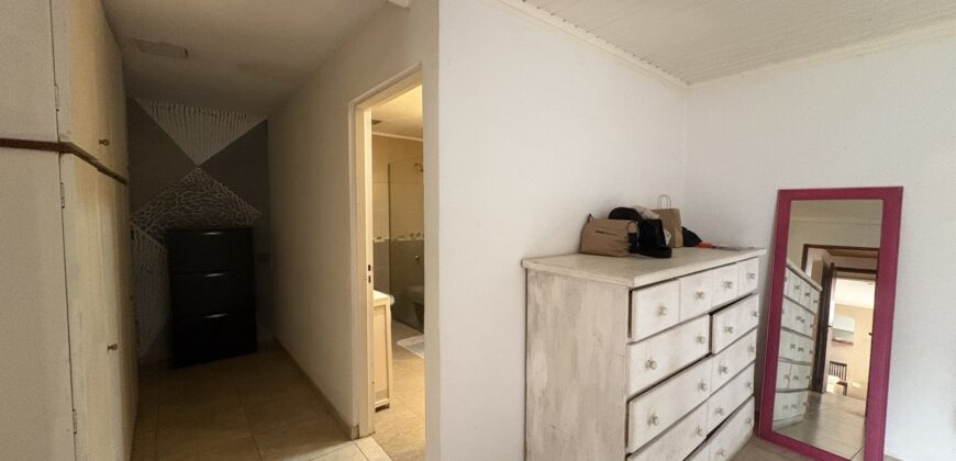 Casa en Abasto, PB + PA + Local