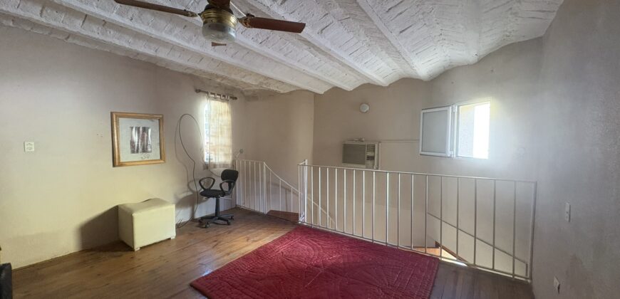 Casa en Abasto, PB + PA + Local