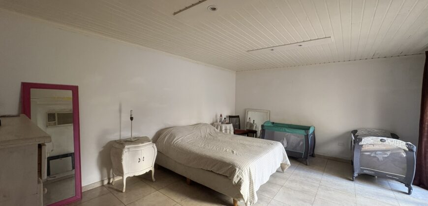 Casa en Abasto, PB + PA + Local