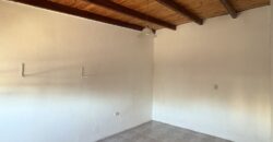 Oportunidad: casa de pasillo en Arroyito