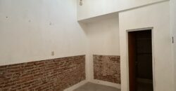 Oportunidad: casa de pasillo en Arroyito