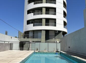 Departamento con amplia terraza en Arroyito