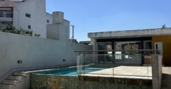 Departamento con amplia terraza en Arroyito