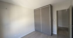 Departamento con cochera sobre Av. Pellegrini