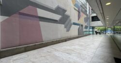 Departamento con cochera sobre Av. Pellegrini