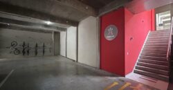 Departamento con cochera sobre Av. Pellegrini