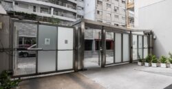 Extraordinario departamento amoblado con cochera doble