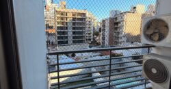 Extraordinario departamento amoblado con cochera doble