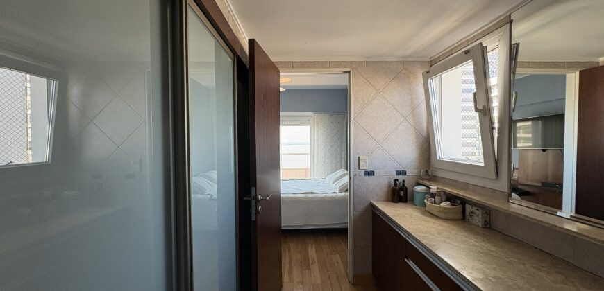Imponente departamento con vista franca al río