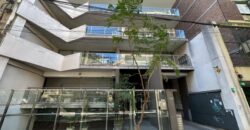 Formidable departamento de 2 dorm. con cochera.