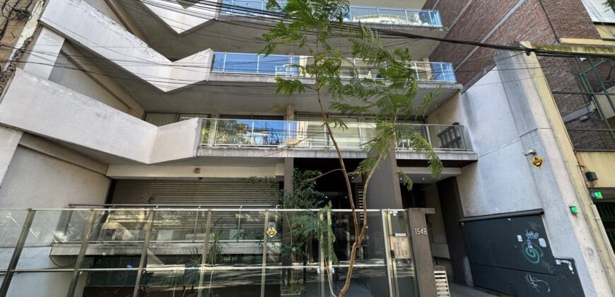 Formidable departamento de 2 dorm. con cochera.