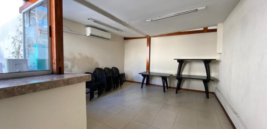 Formidable departamento de 2 dorm. con cochera.