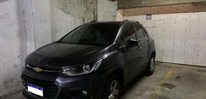 Formidable departamento de 2 dorm. con cochera.