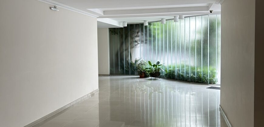 Departamento 2 dormitorios con cochera