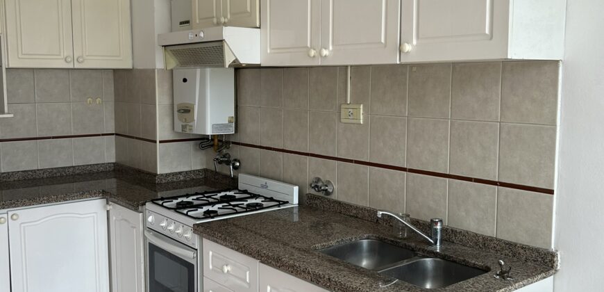 Departamento 2 dormitorios con cochera