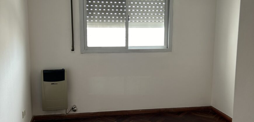 Departamento 2 dormitorios con cochera